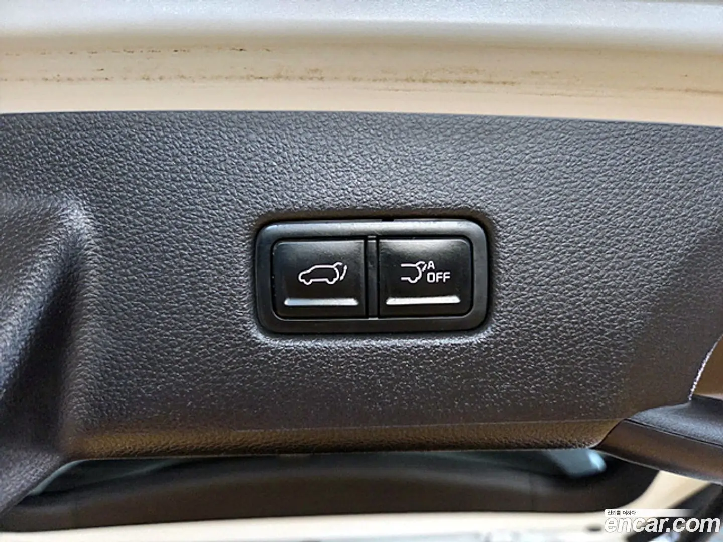 Kia Canival Diesel 9-Seater Noblesse
