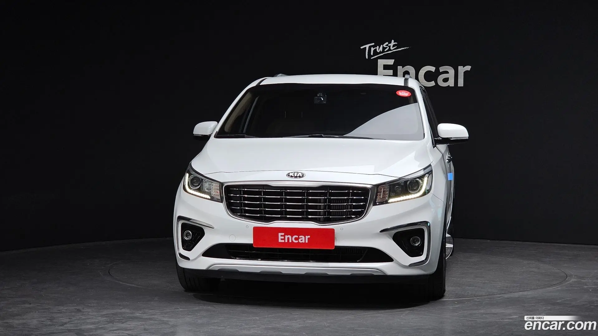 Kia Canival 9-Seater Prstige 2018