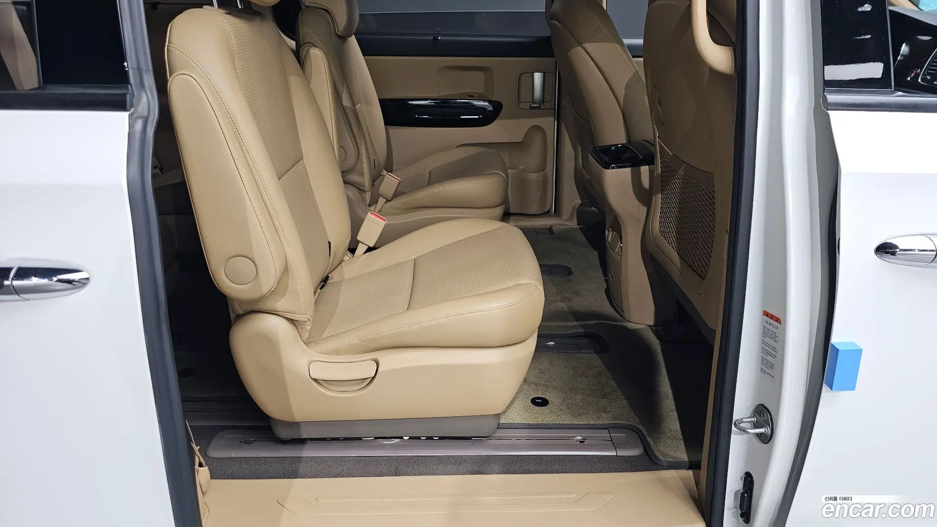 Kia Canival 9-Seater Prstige 2018