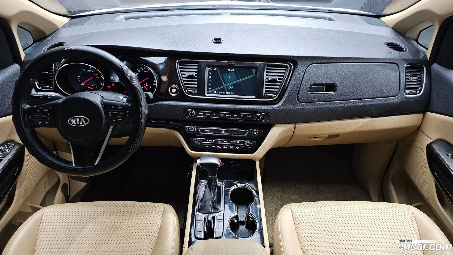 Kia Canival 9-Seater Prstige 2018