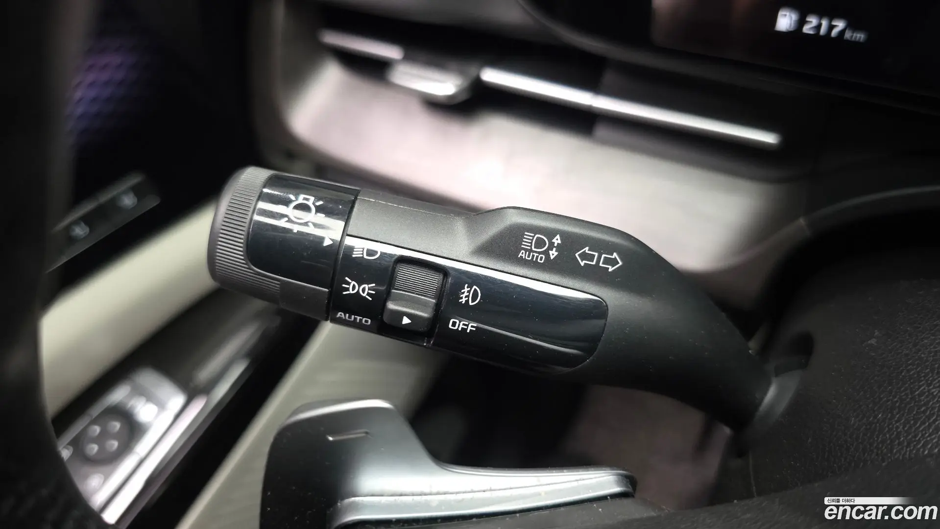 Kia Canival Gasoline 9-Seater Signature 2020