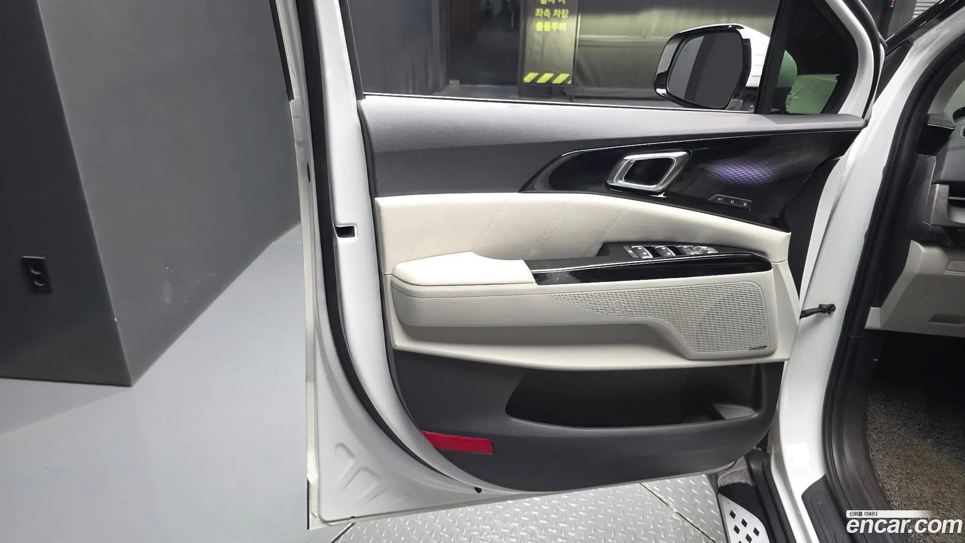 Kia Canival Gasoline 9-Seater Signature 2020