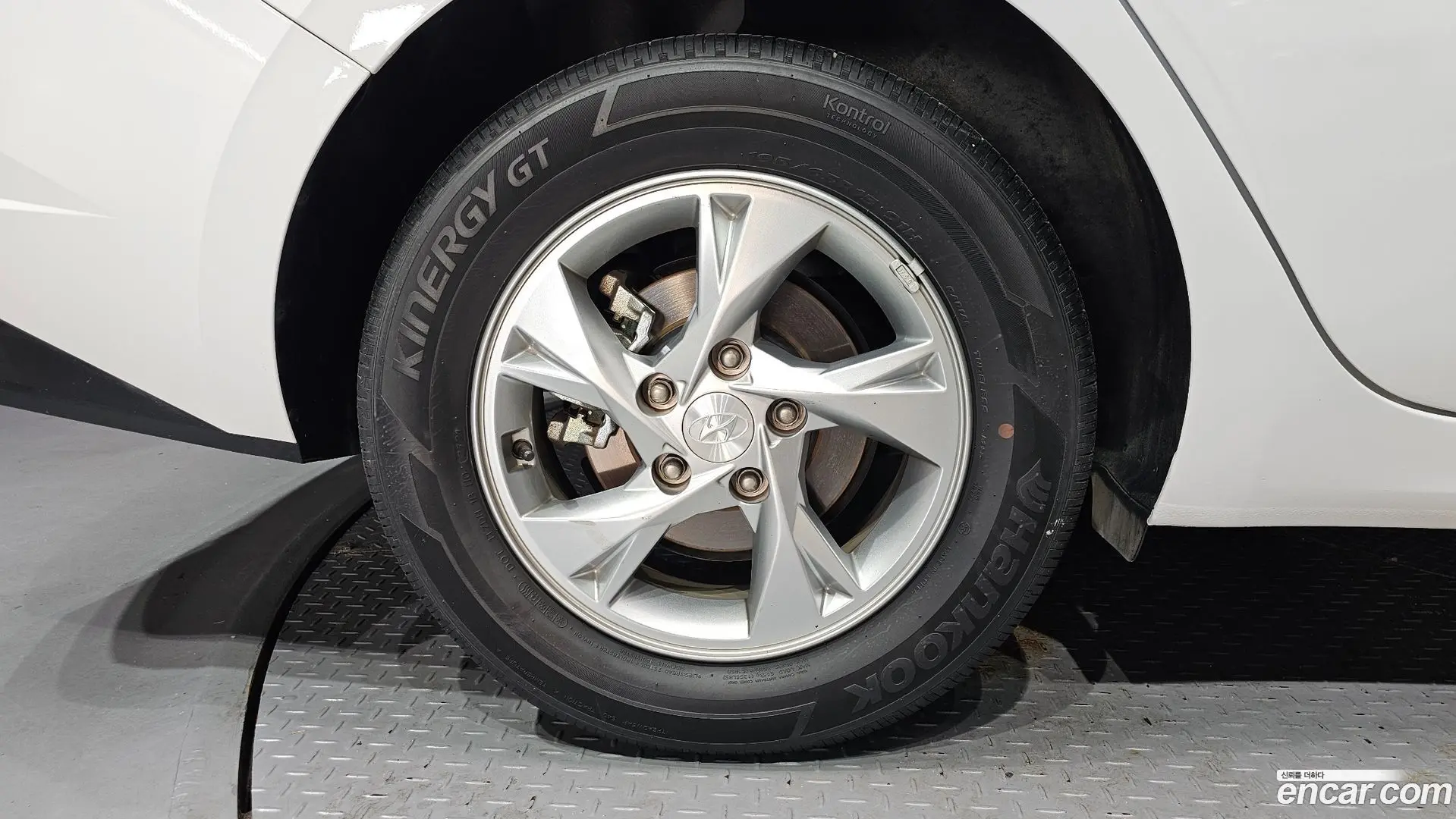 Hyundai AVANTE 1.6 2020