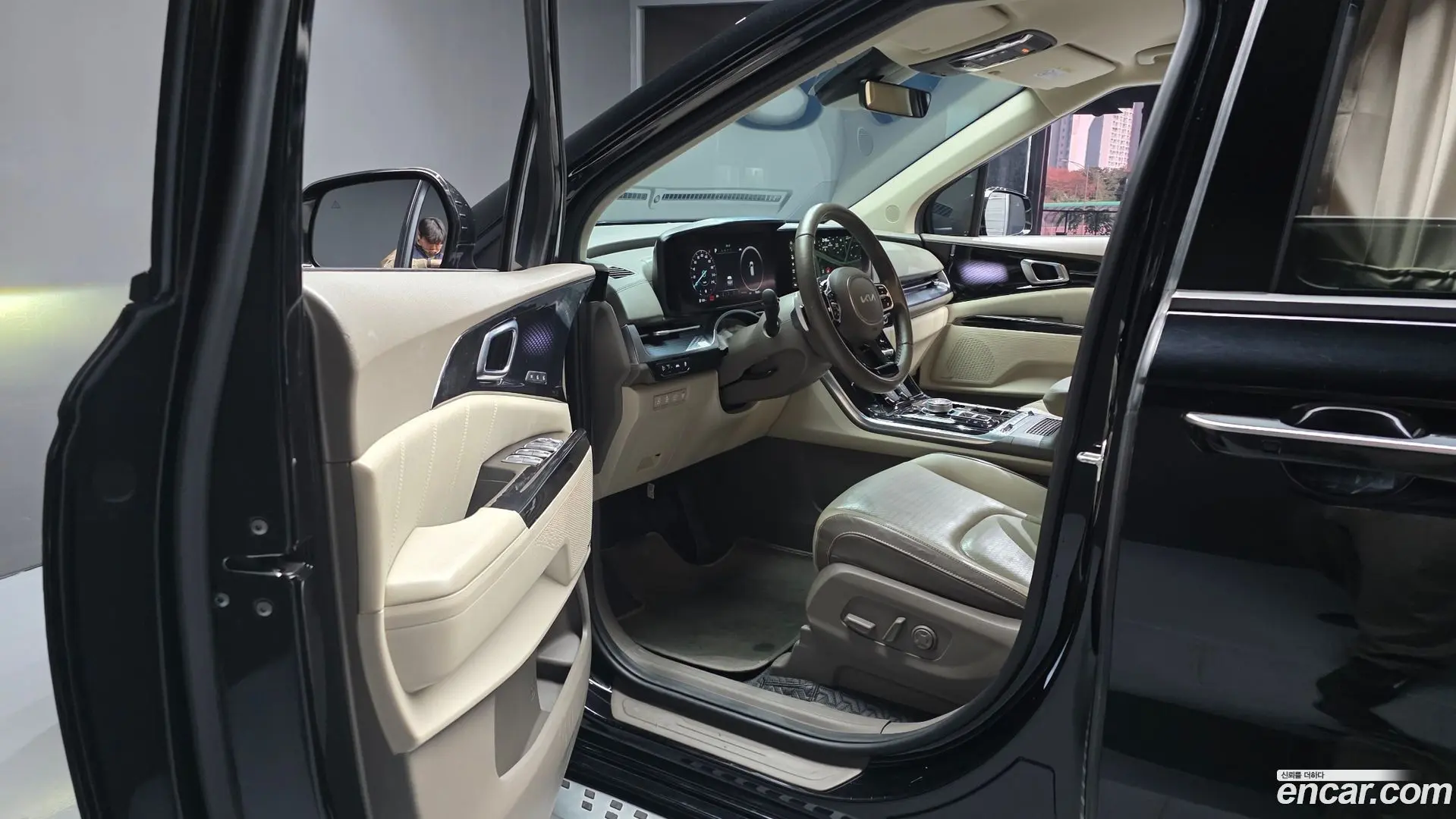 Kia Canival Gasoline 9-Seater Hi-Limousine 2020