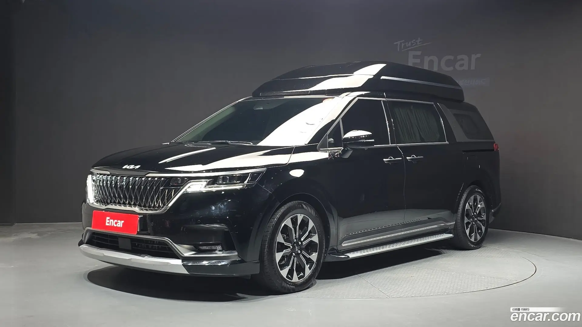 Kia Canival Gasoline 9-Seater Hi-Limousine 2020