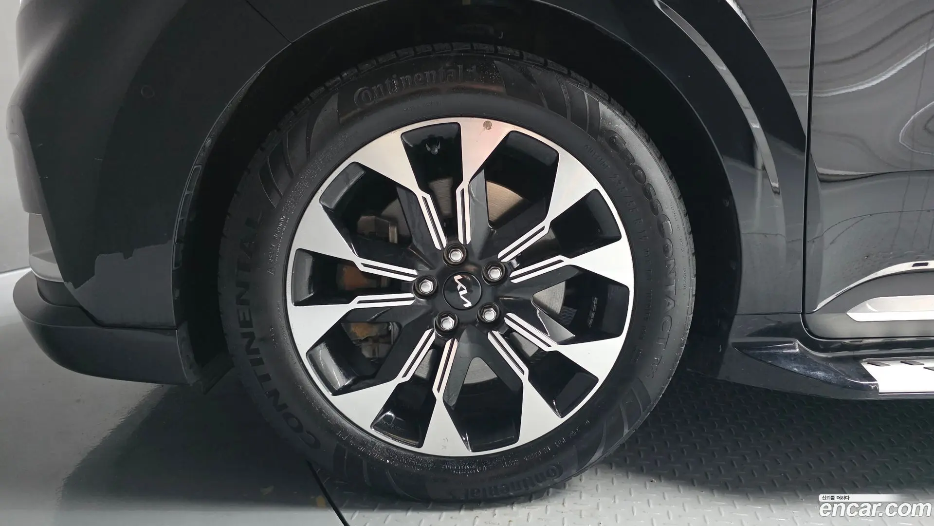 Kia Canival Gasoline 9-Seater Hi-Limousine 2020