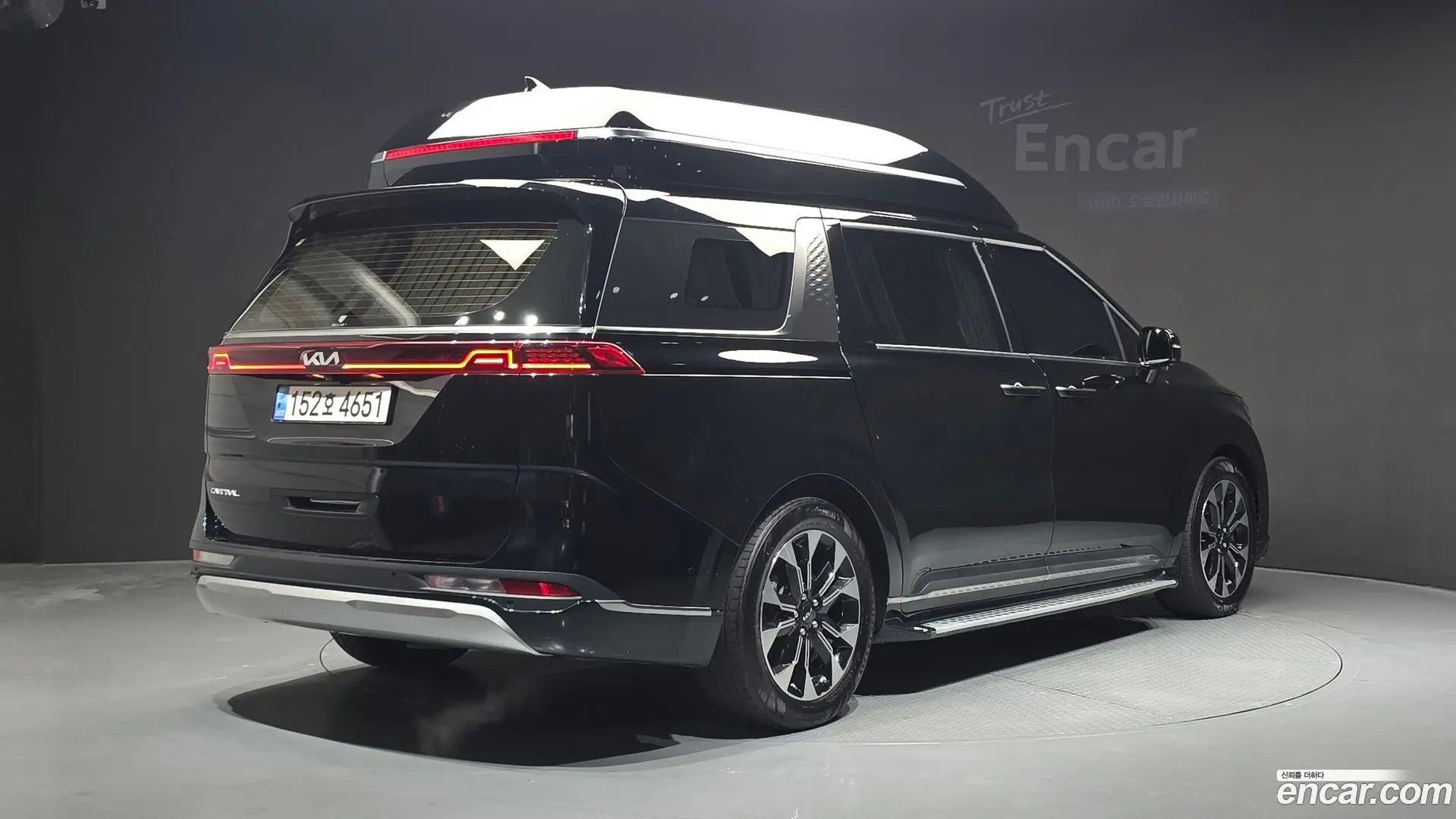 Kia Canival Gasoline 9-Seater Hi-Limousine 2020