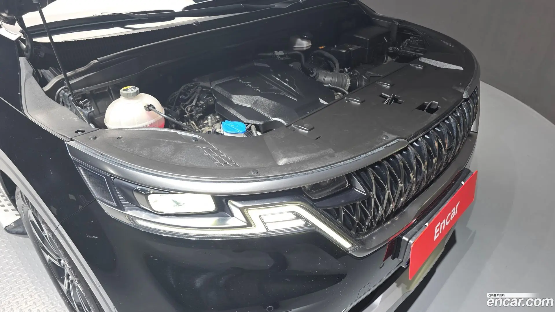Kia Canival Gasoline 9-Seater Hi-Limousine 2020