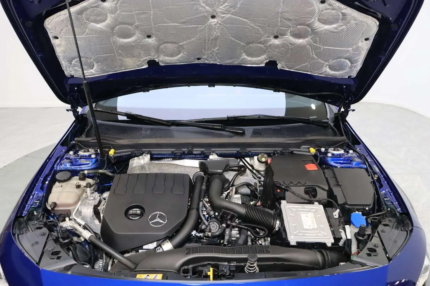 Mercedes-Benz A Class 2022 Facelift A 200 L Sport Sedan Fashion