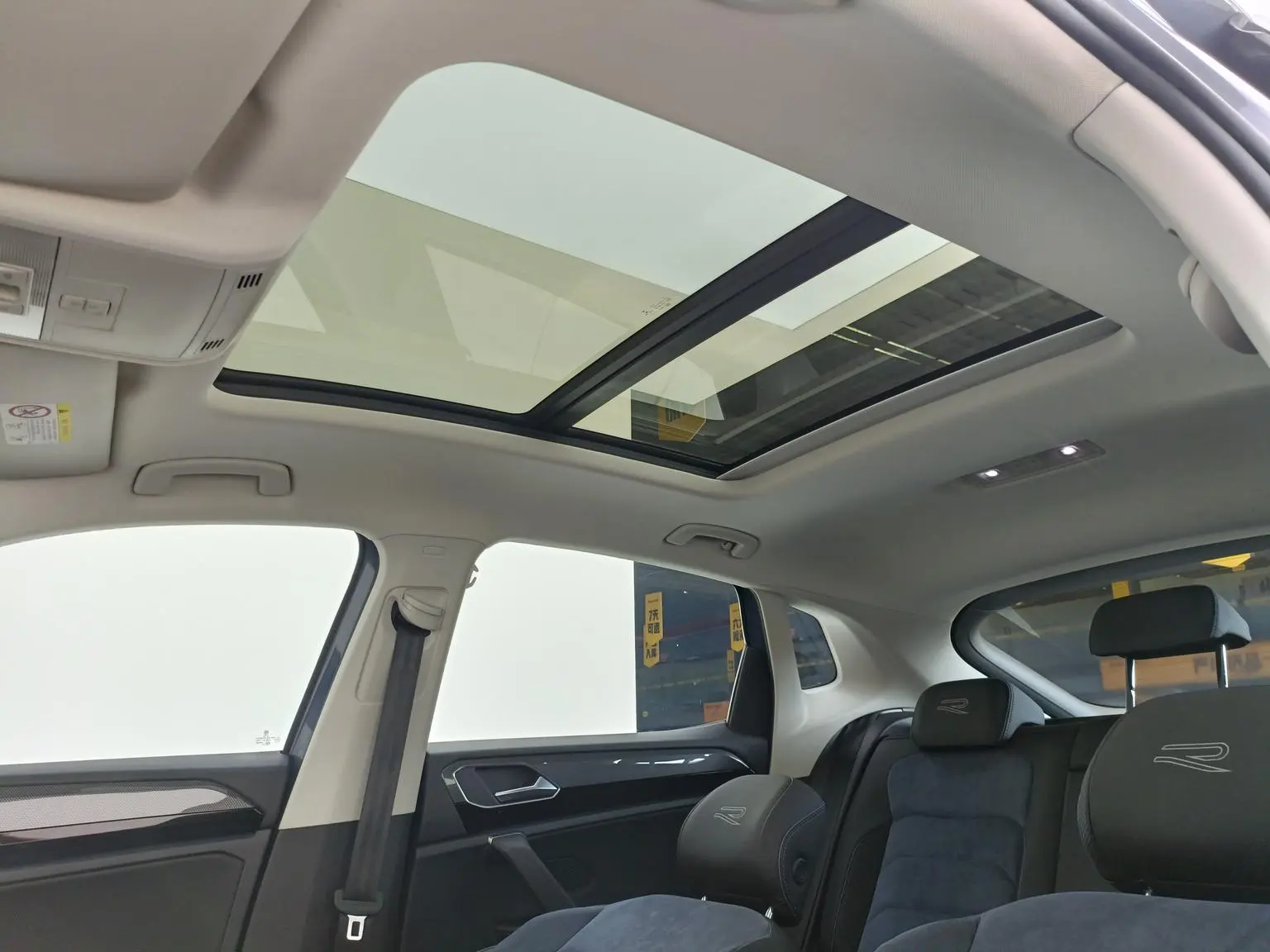 Volkswagen Tayron X 2020 330TSI 2WD Premium Smart Connected