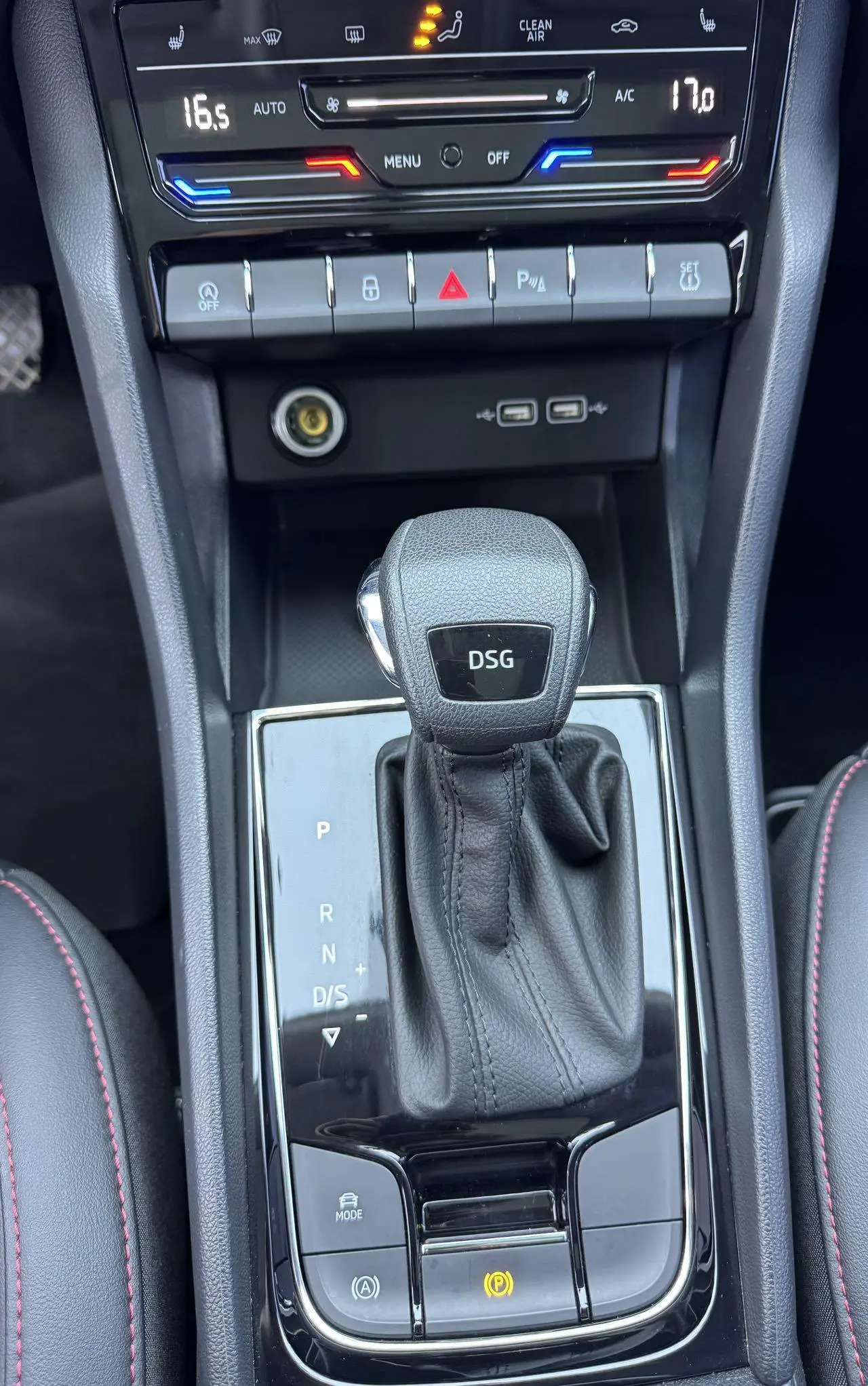 Skoda 2021 TSI280 Luxury