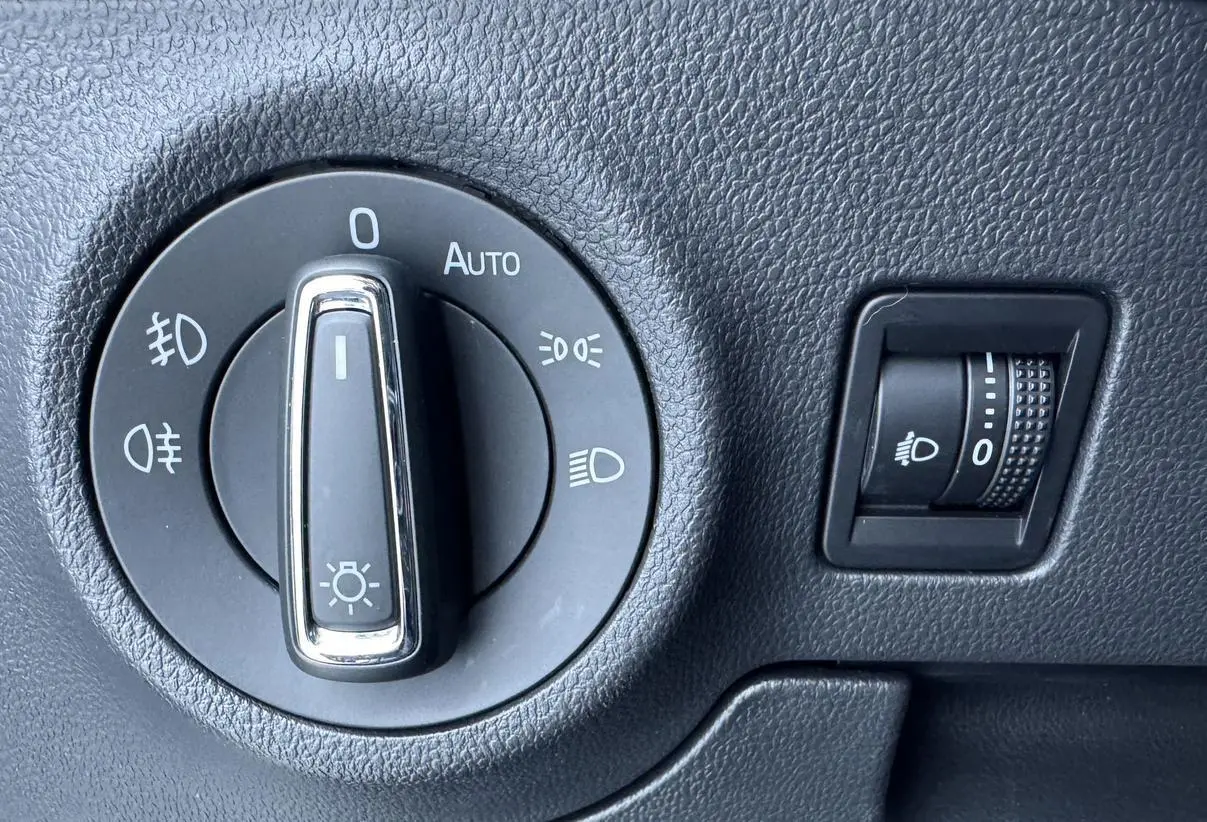 Skoda 2021 TSI280 Luxury