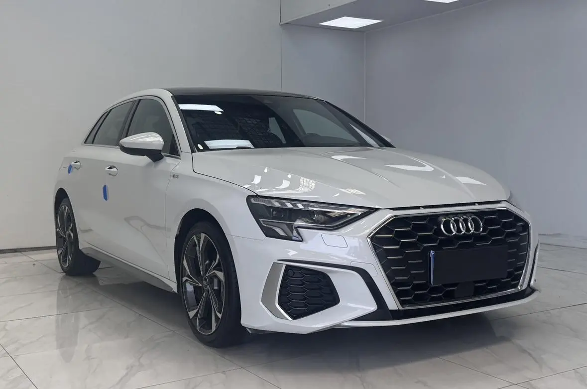 Audi A3 2021 Sportback 35 TFSI Luxury Sport