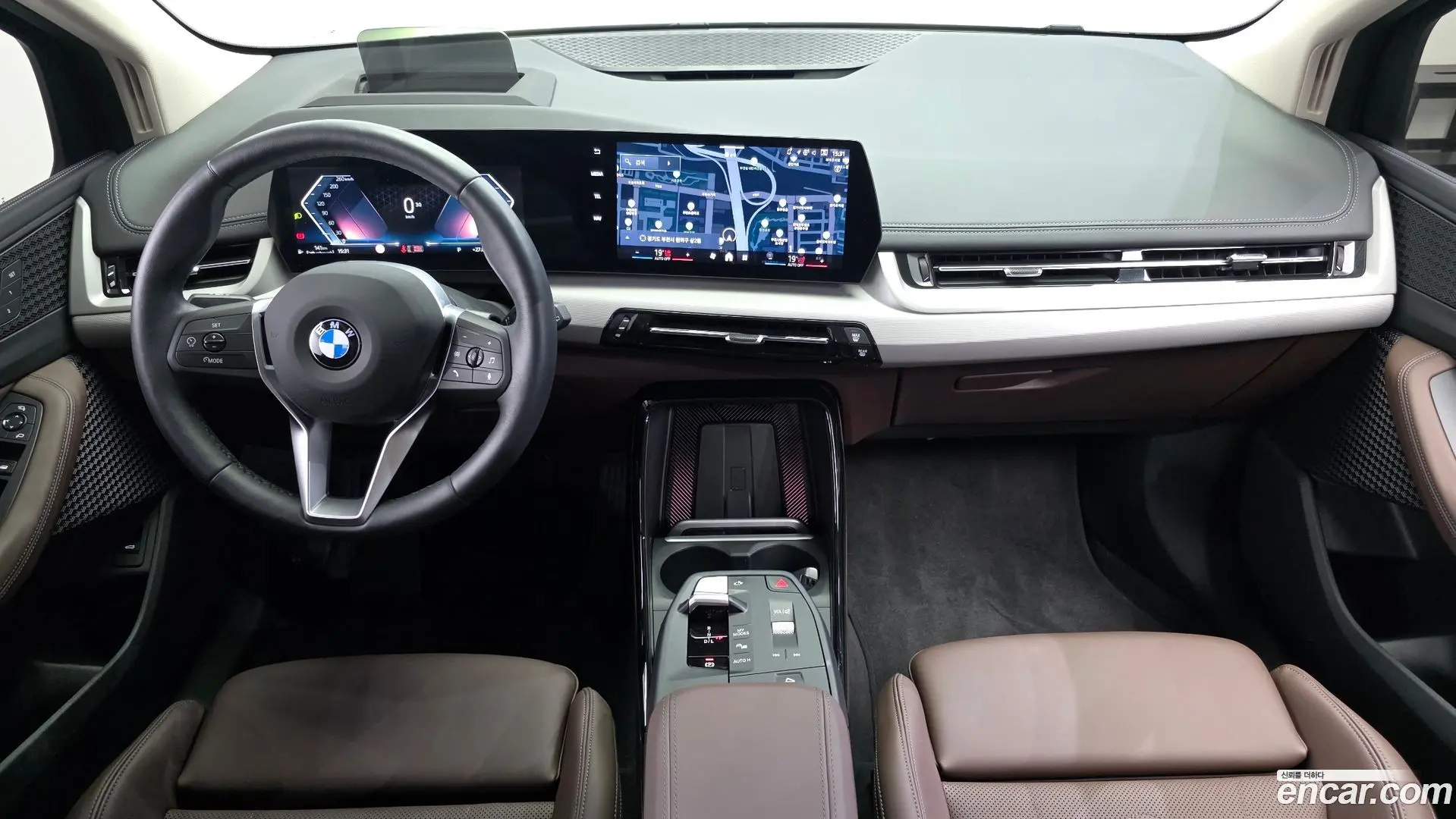 BMW 2-Series 220i Advantage 2024