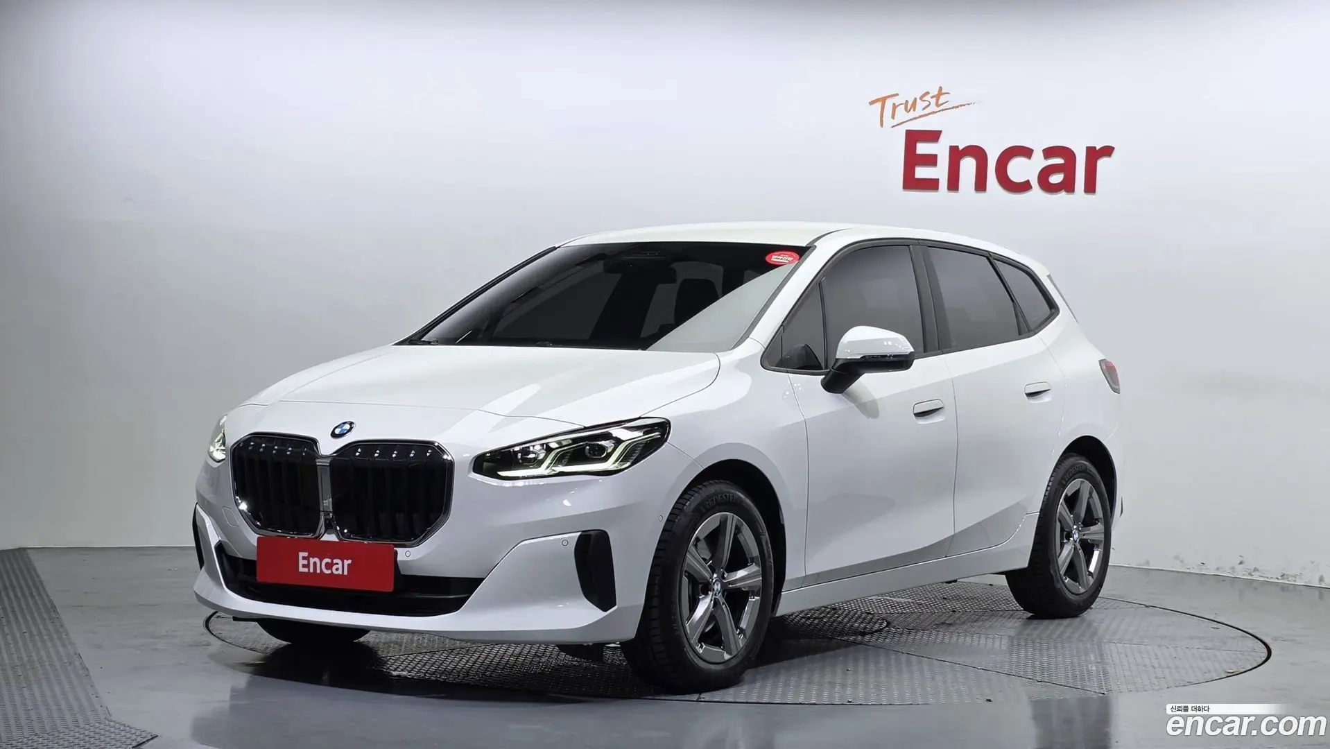 BMW 2-Series 220i Advantage 2024