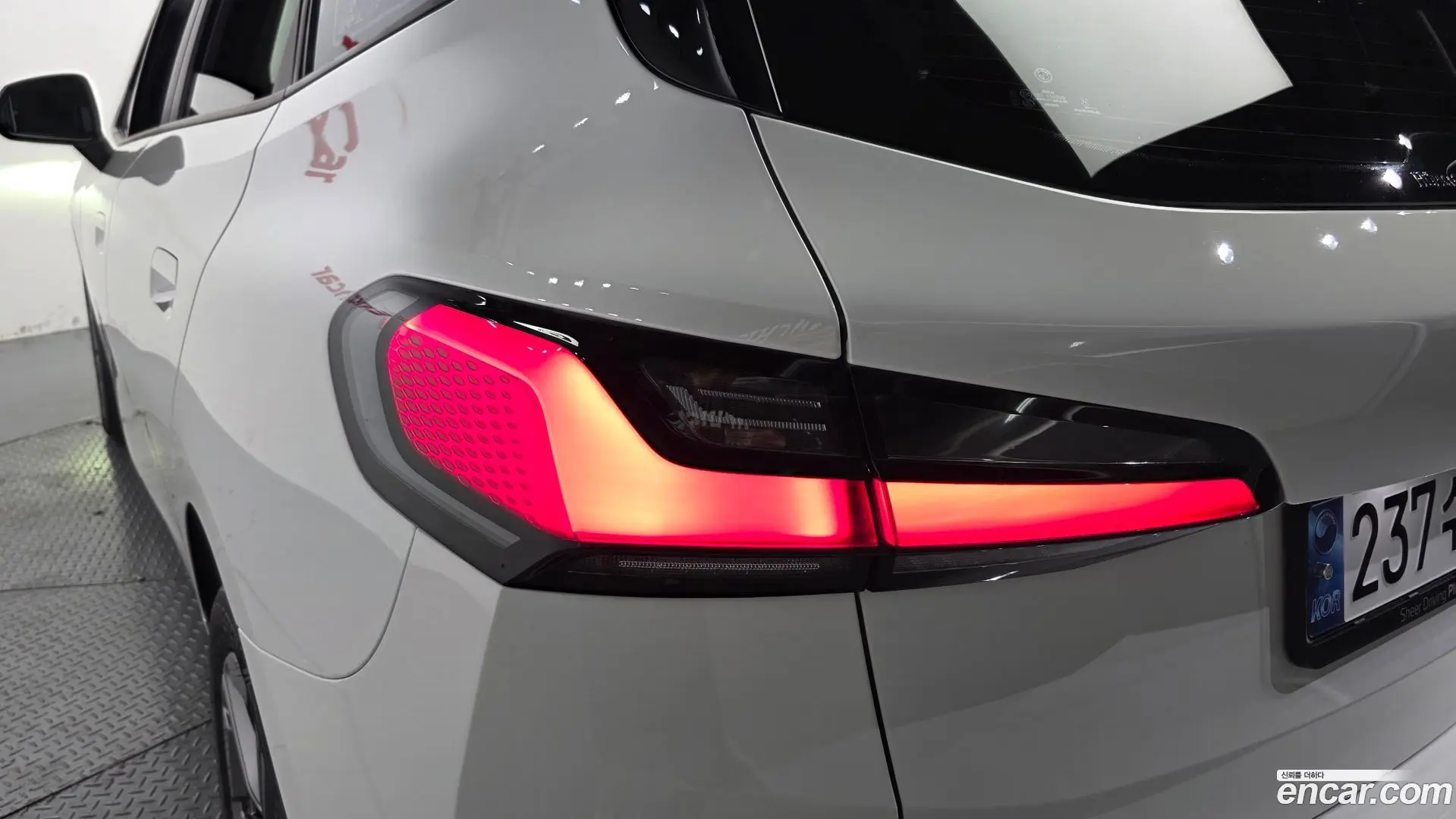 BMW 2-Series 220i Advantage 2024