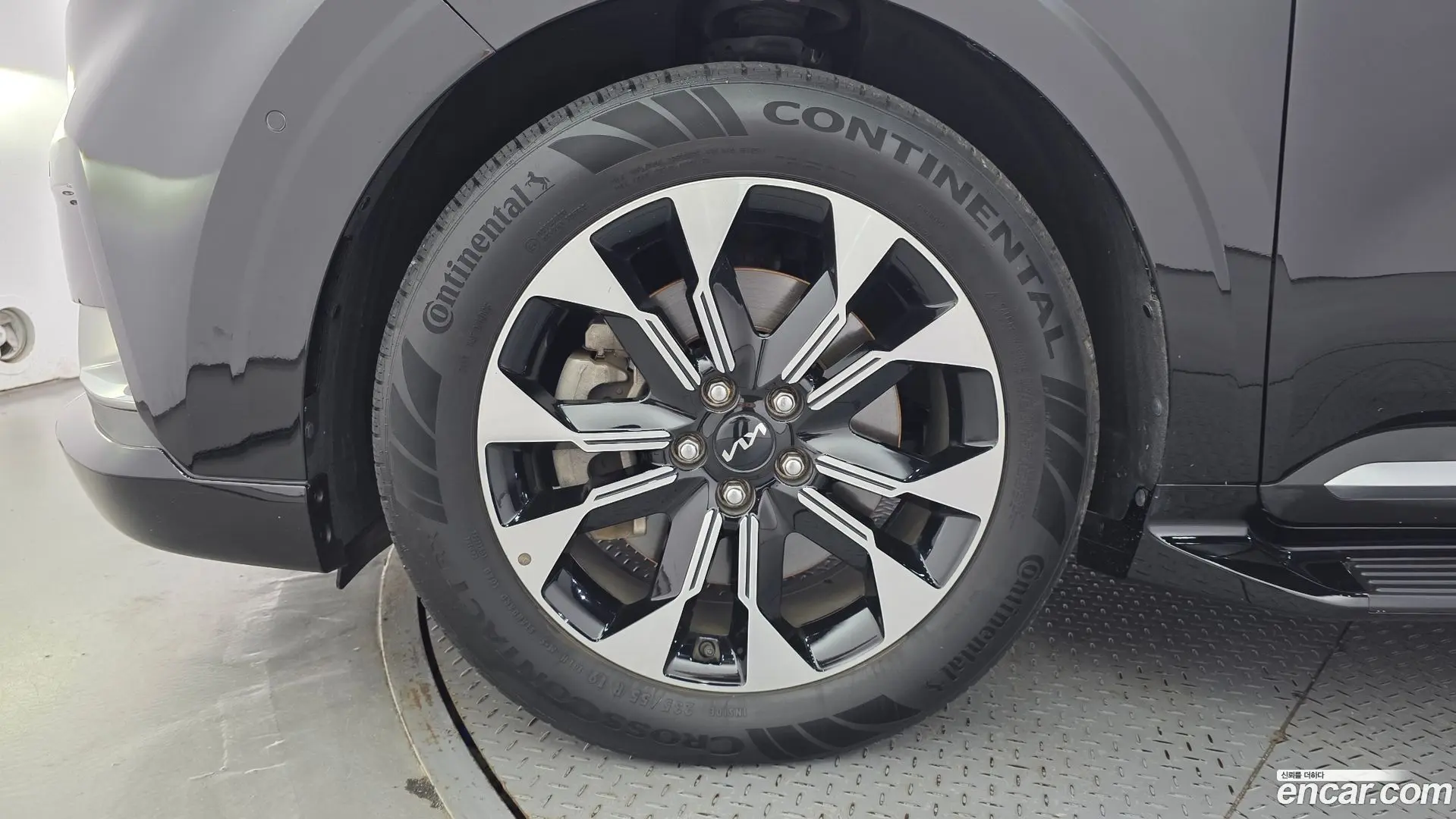 Kia Canival Diesel 7-Seater Hi-Limousine