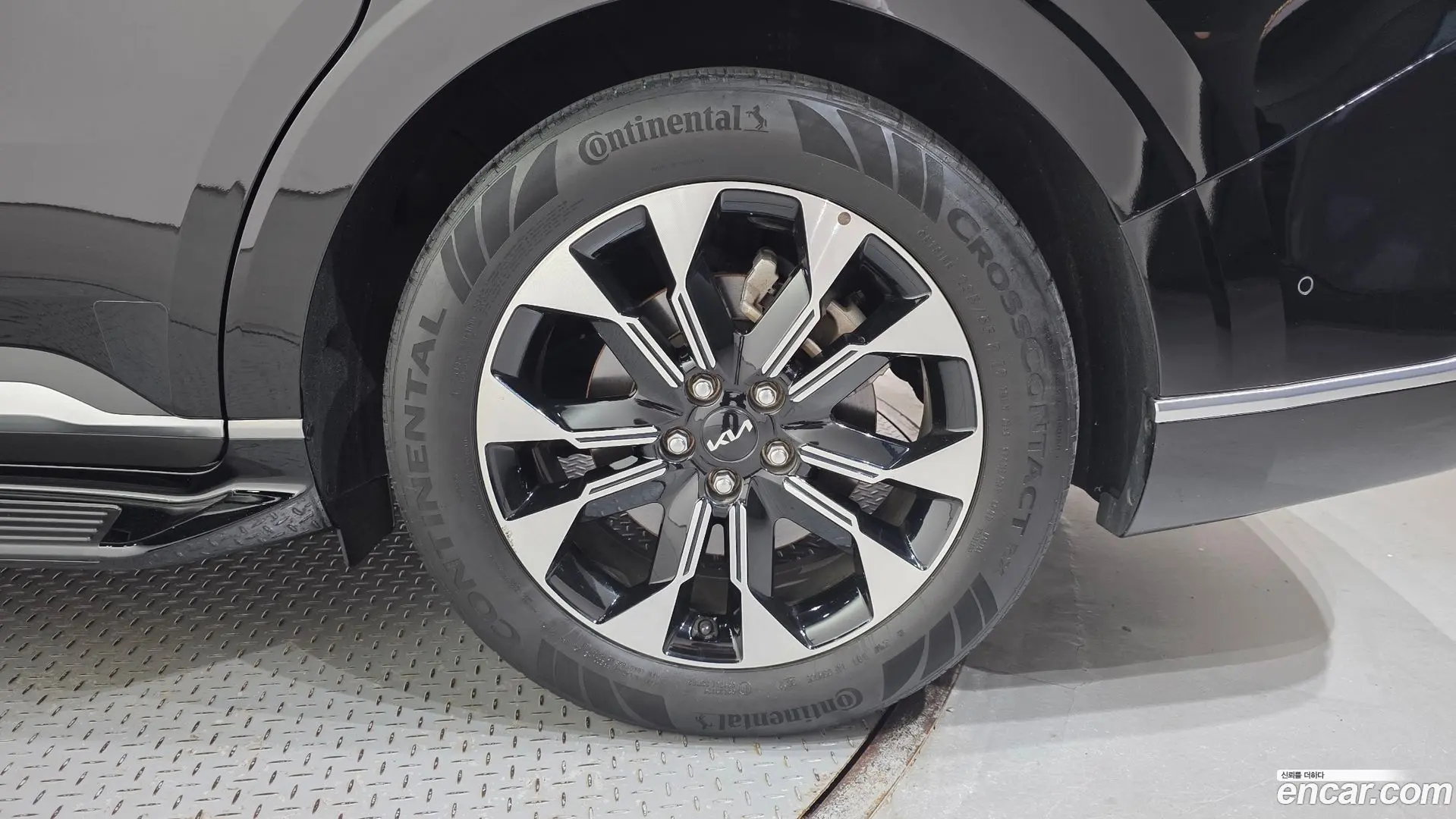 Kia Canival Diesel 7-Seater Hi-Limousine