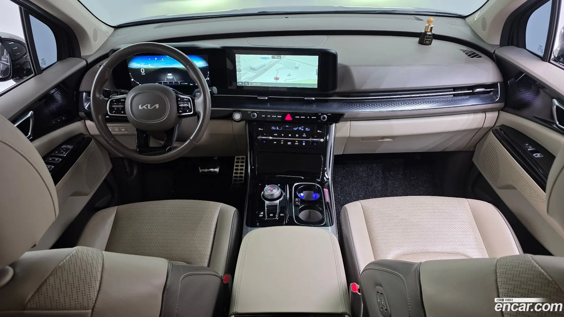 Kia Canival Diesel 7-Seater Hi-Limousine
