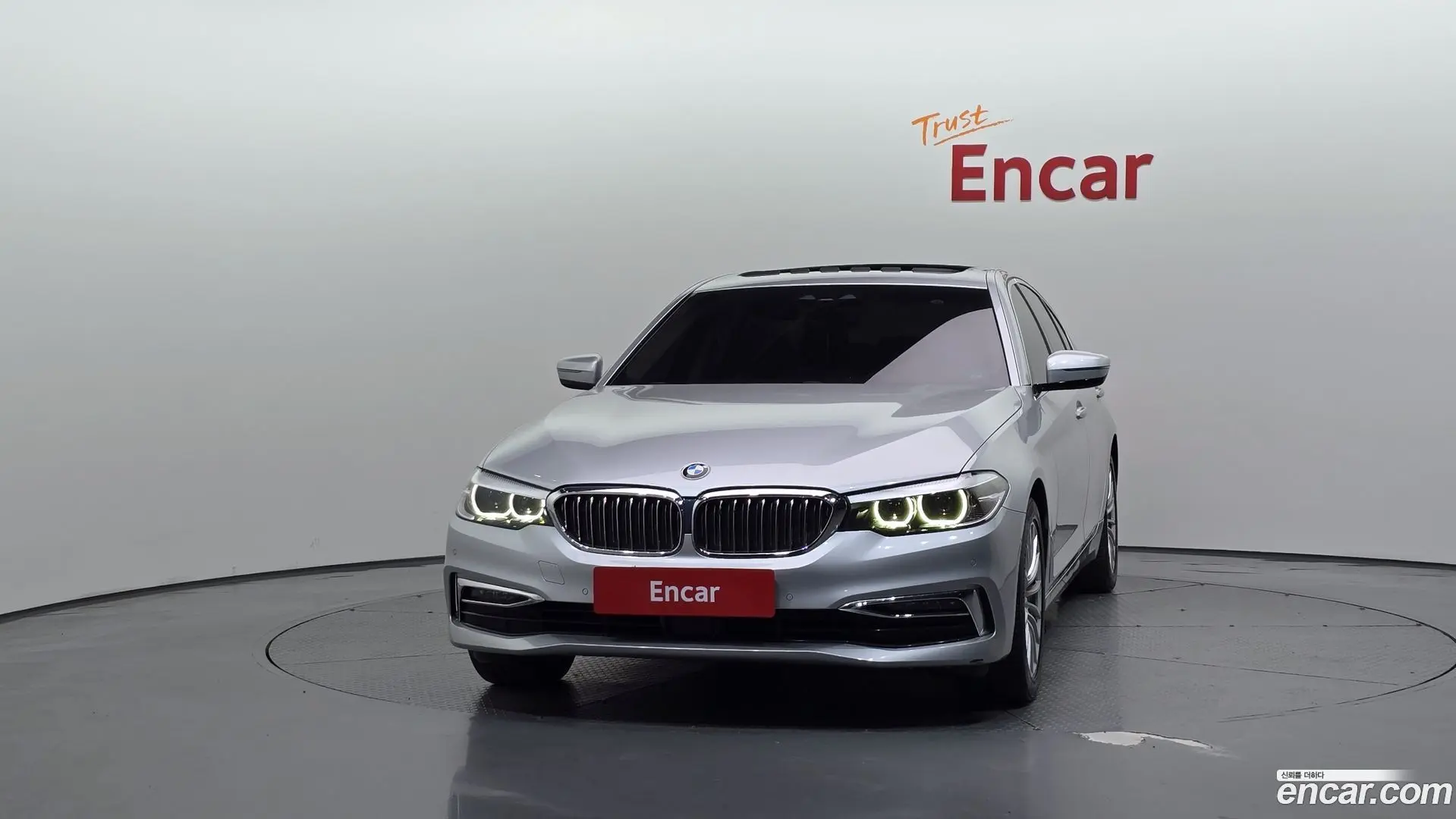 BMW 5-Series 520i Luxury 2017