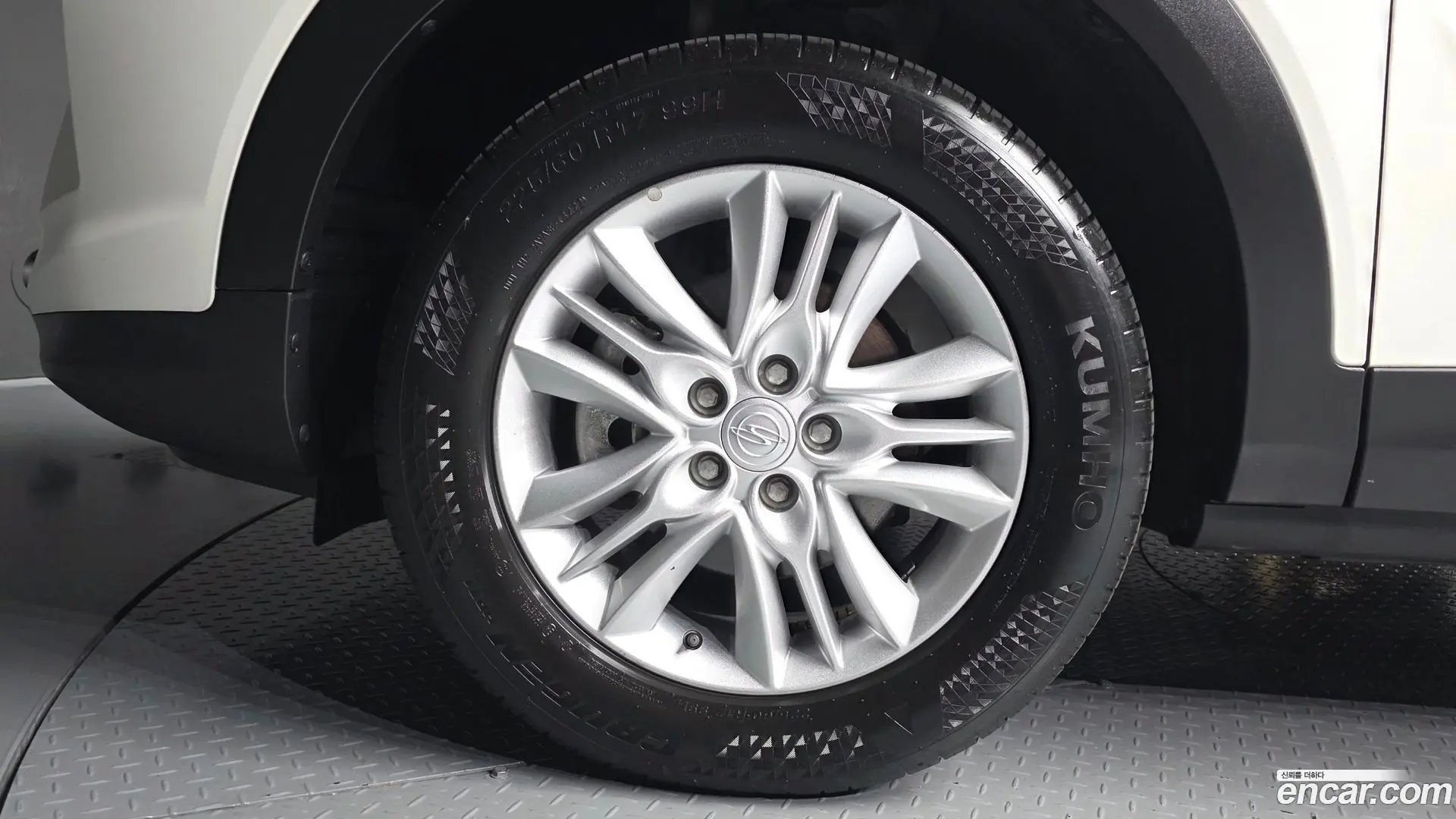 KG Mobility KORANDO Gasoline 1.5 2WD C5