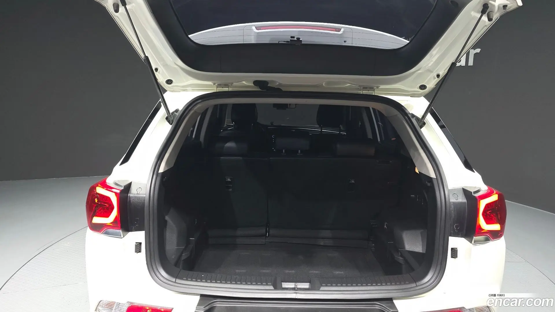 KG Mobility KORANDO Gasoline 1.5 2WD C5