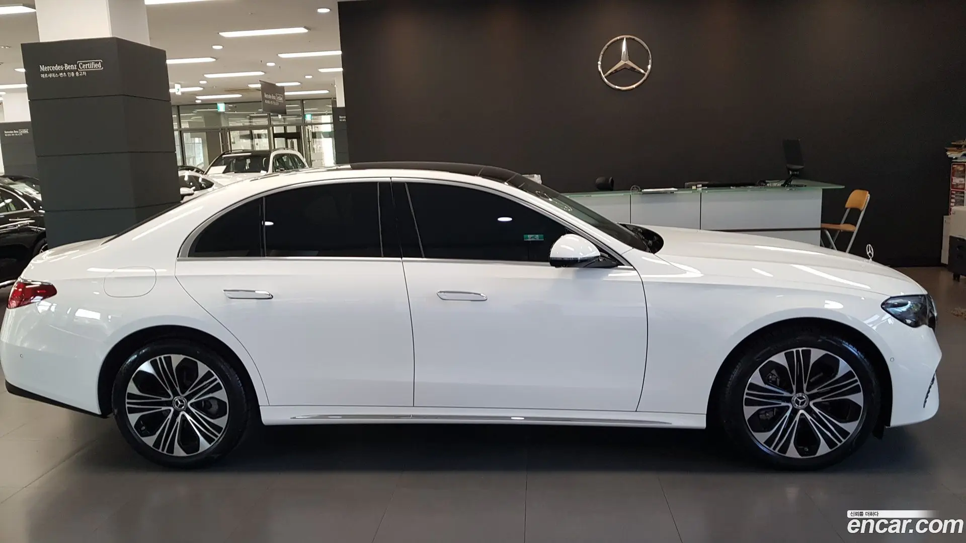 Mercedes-Benz E-Class E220d 4MATIC Exclusive