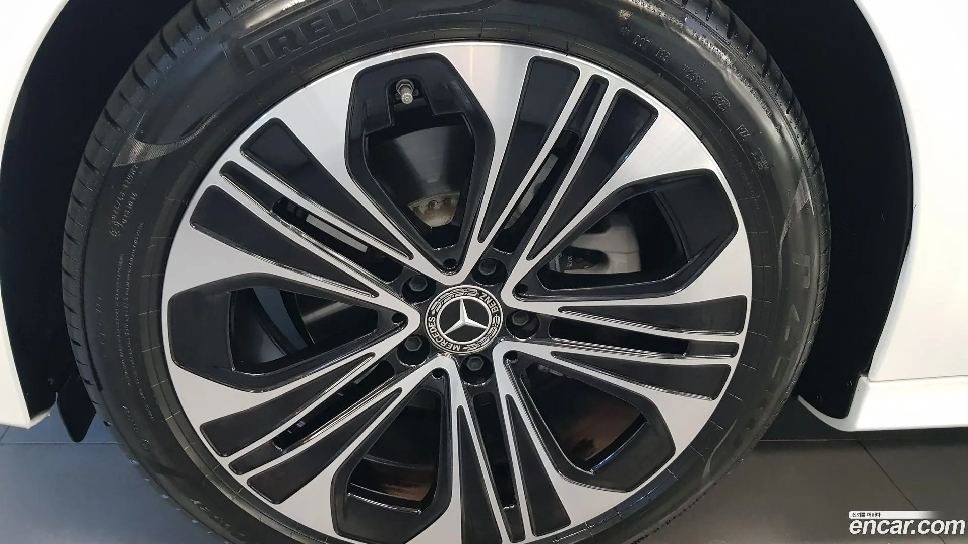 Mercedes-Benz E-Class E220d 4MATIC Exclusive
