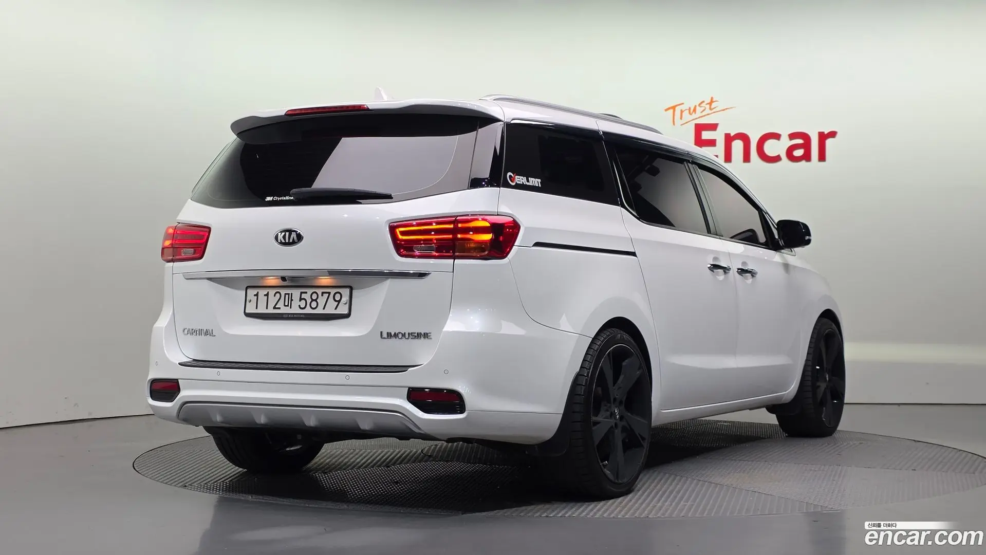 Kia Canival 7-Seater Limousine 2018