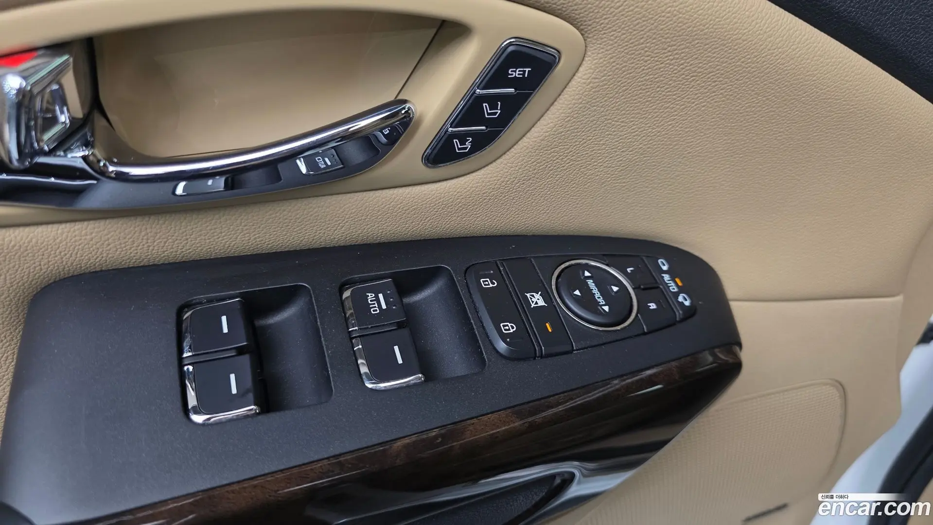 Kia Canival 7-Seater Limousine 2018