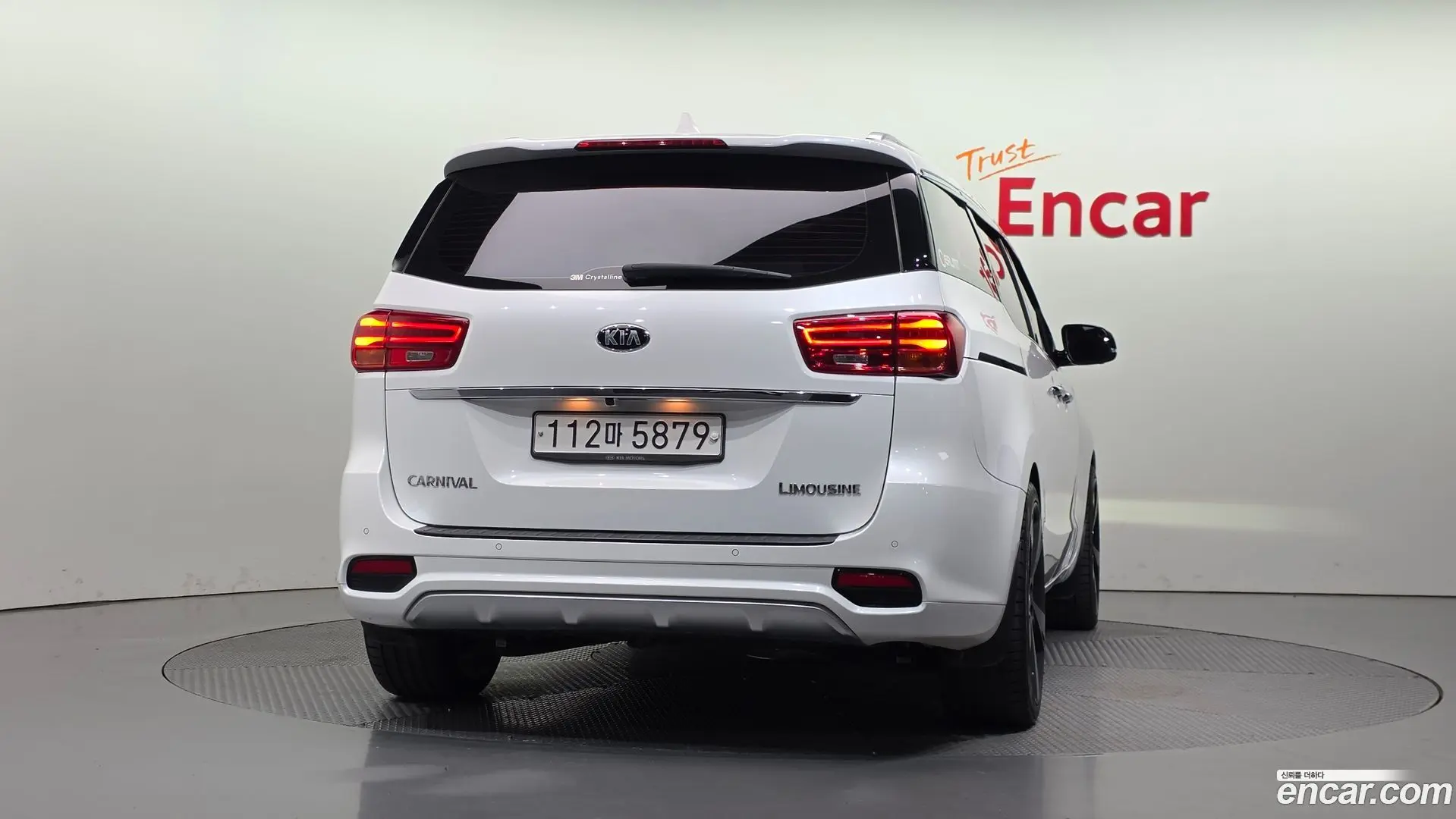Kia Canival 7-Seater Limousine 2018
