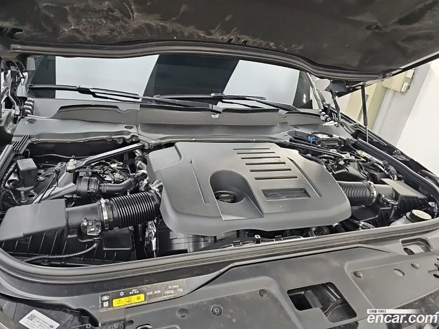 Land Rover Discovery P360 Dynamic HSE