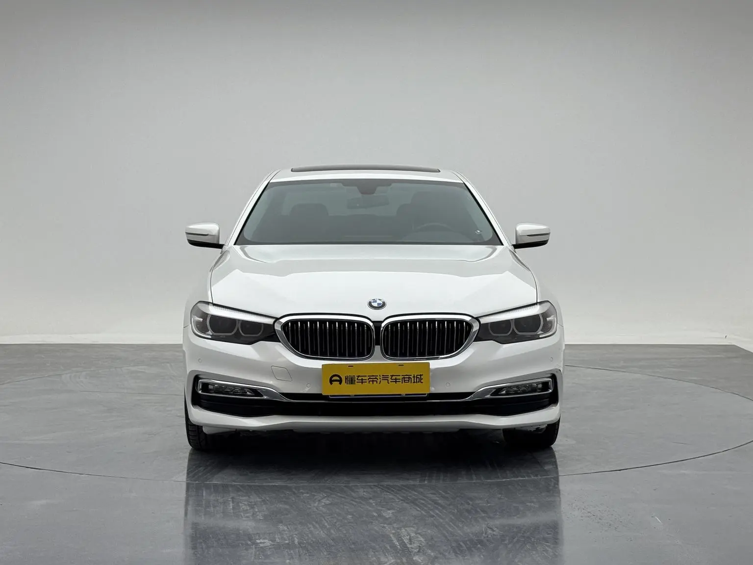 BMW 5 Series 2018 525Li Luxury Package