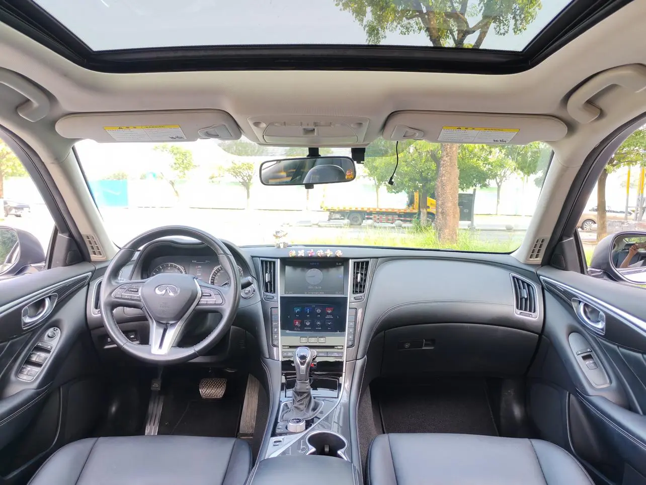 Infiniti Q50L 2018 2.0T Comfort China VI