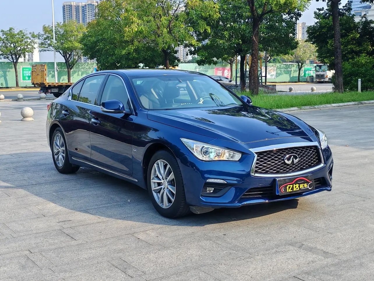 Infiniti Q50L 2018 2.0T Comfort China VI