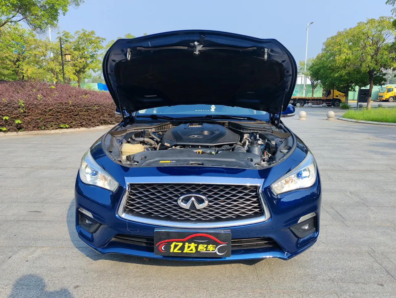 Infiniti Q50L 2018 2.0T Comfort China VI