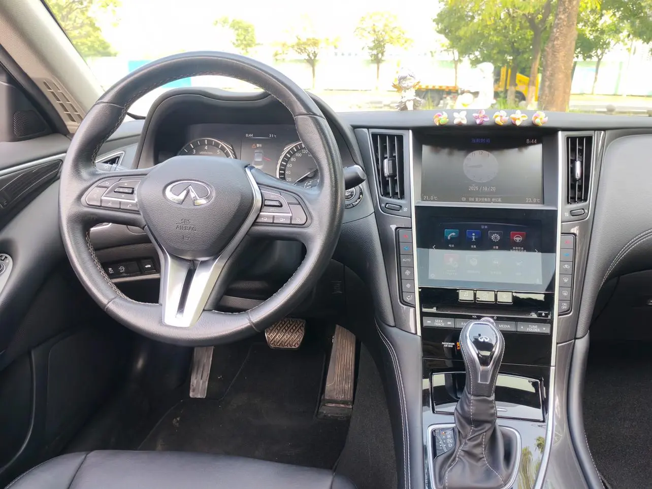 Infiniti Q50L 2018 2.0T Comfort China VI