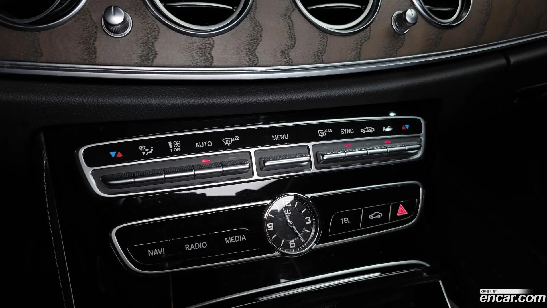 Mercedes-Benz E-Class E220d 4MATIC Exclusive