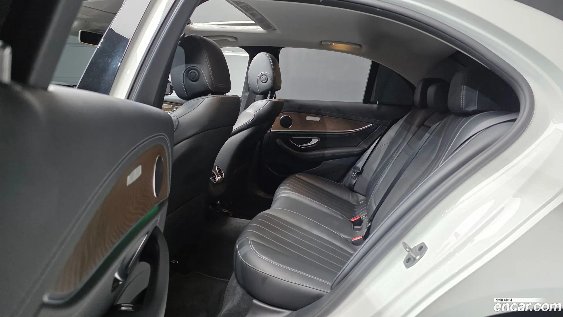 Mercedes-Benz E-Class E220d 4MATIC Exclusive