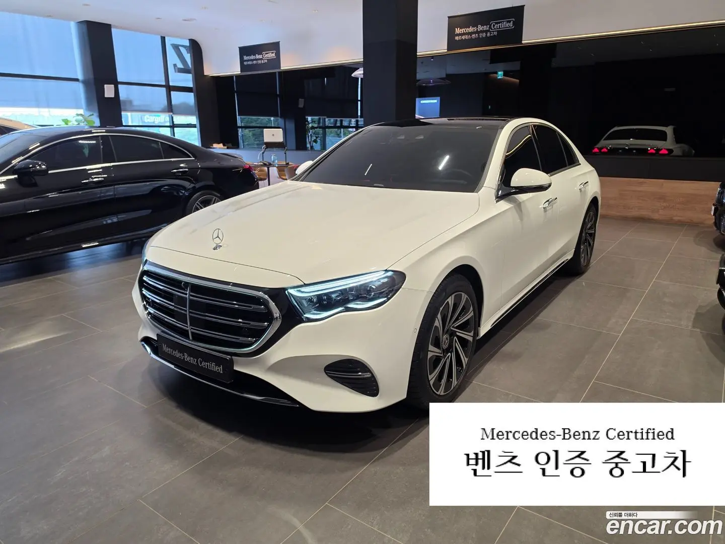 Mercedes-Benz E-Class E300 4MATIC Exclusive 2023