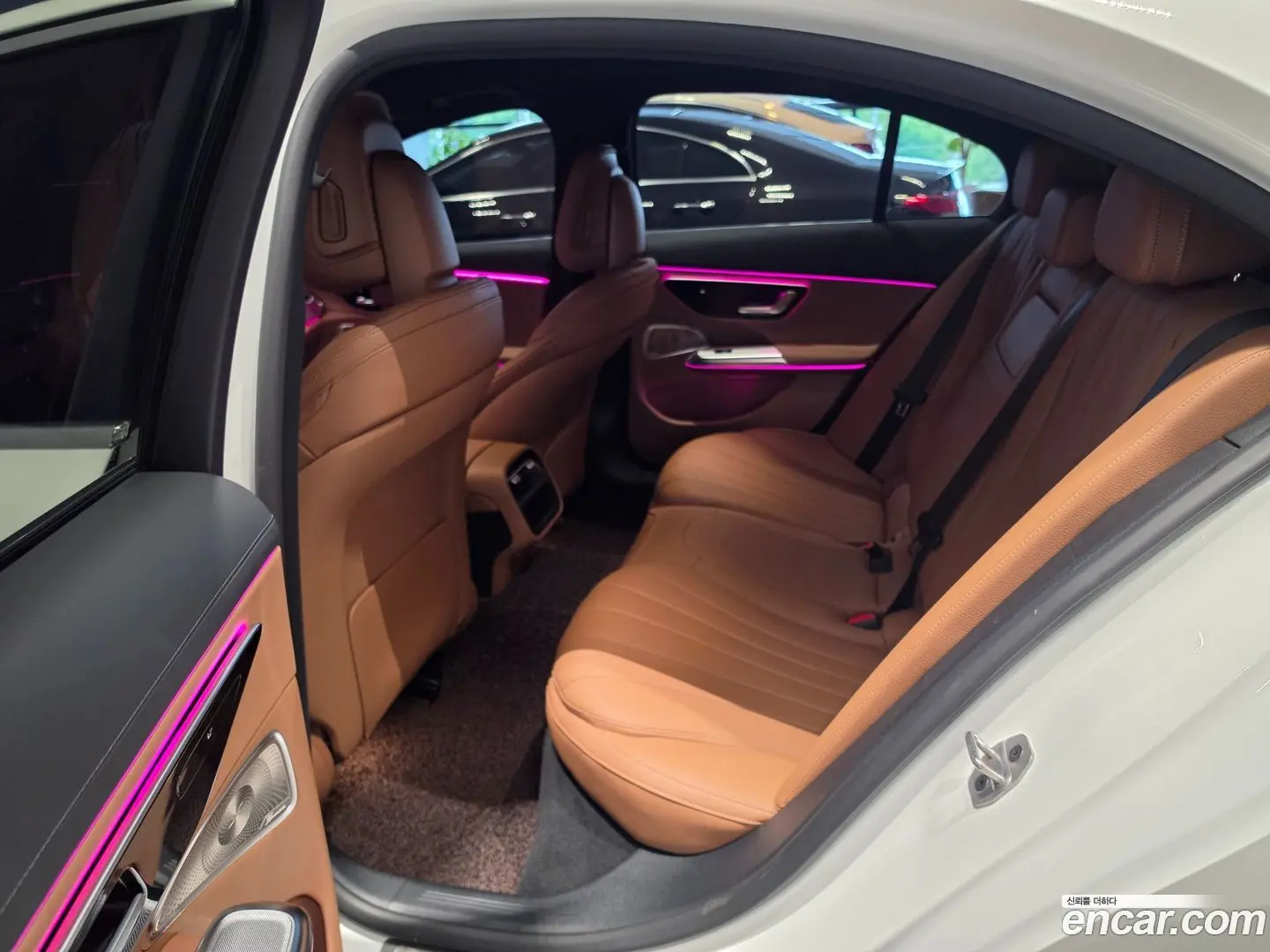 Mercedes-Benz E-Class E300 4MATIC Exclusive 2023