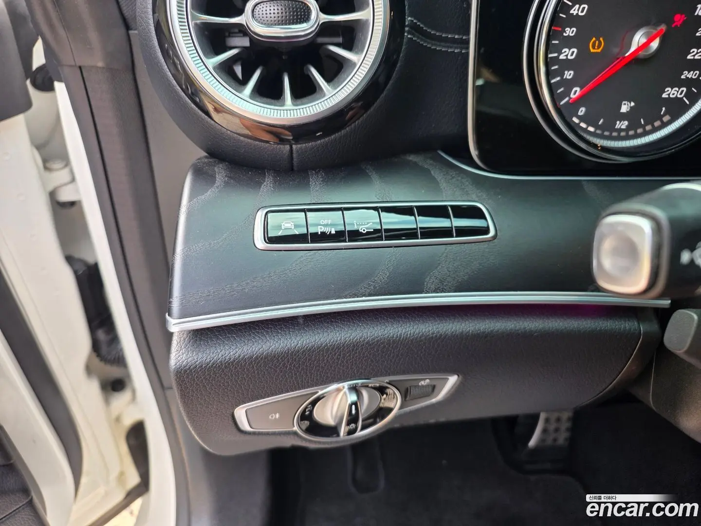 Mercedes-Benz E-Class E220d Coupe