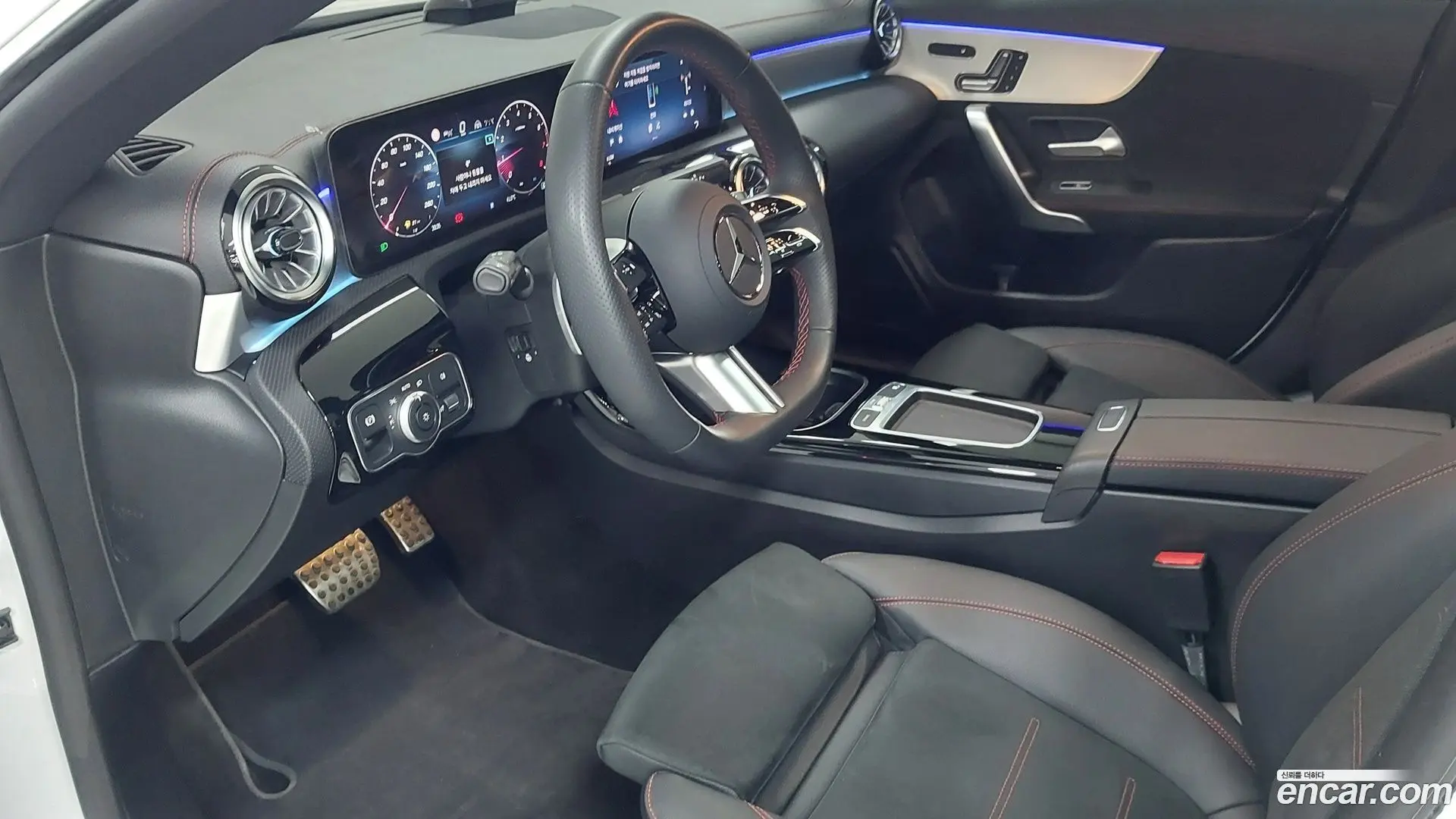 Mercedes-Benz CLA-Class CLA250 4MATIC 2023