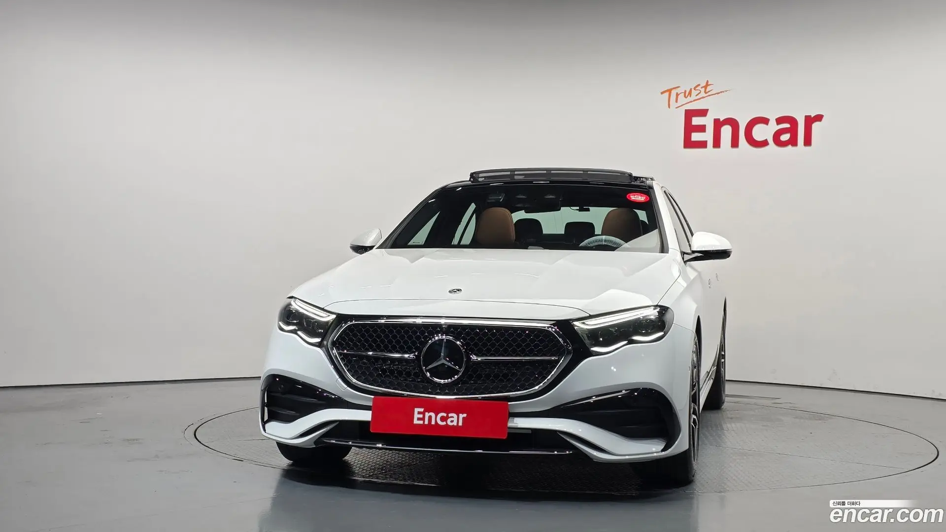 Mercedes-Benz E-Class E300 4MATIC AMG Line 2023