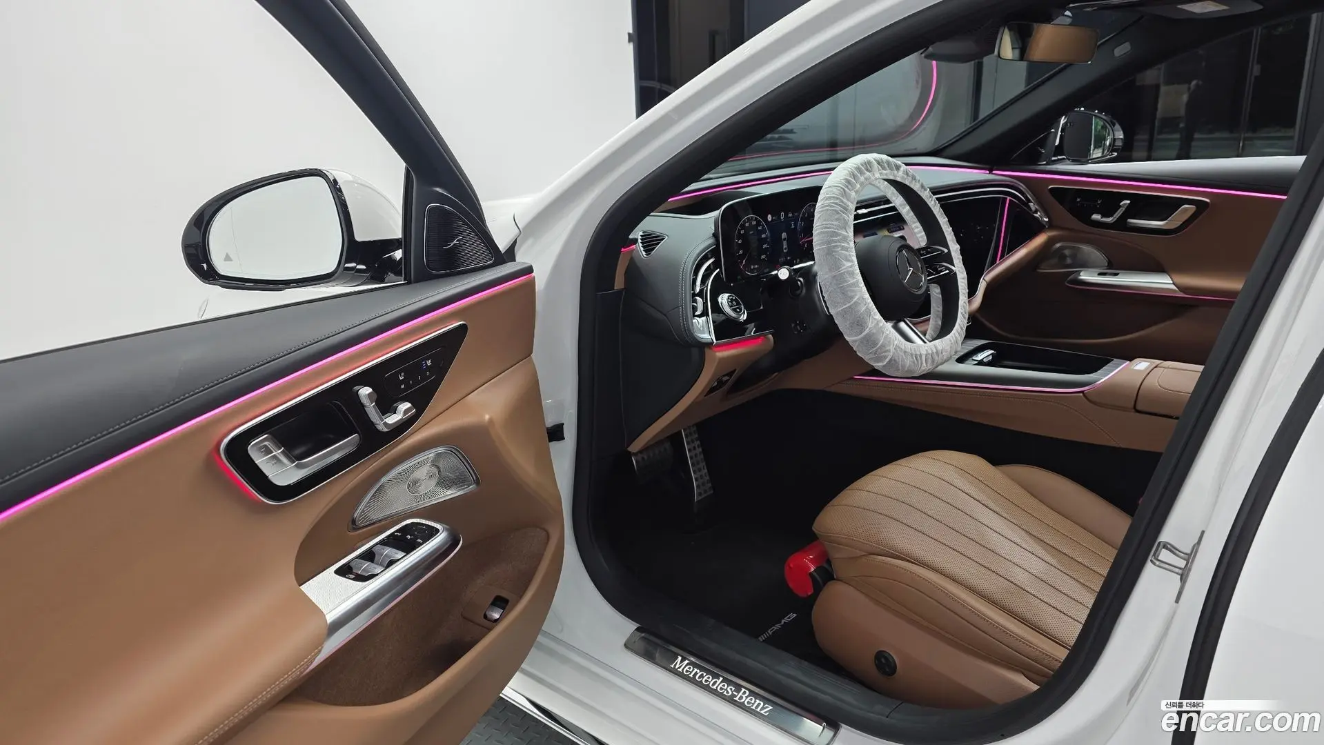 Mercedes-Benz E-Class E300 4MATIC AMG Line 2023