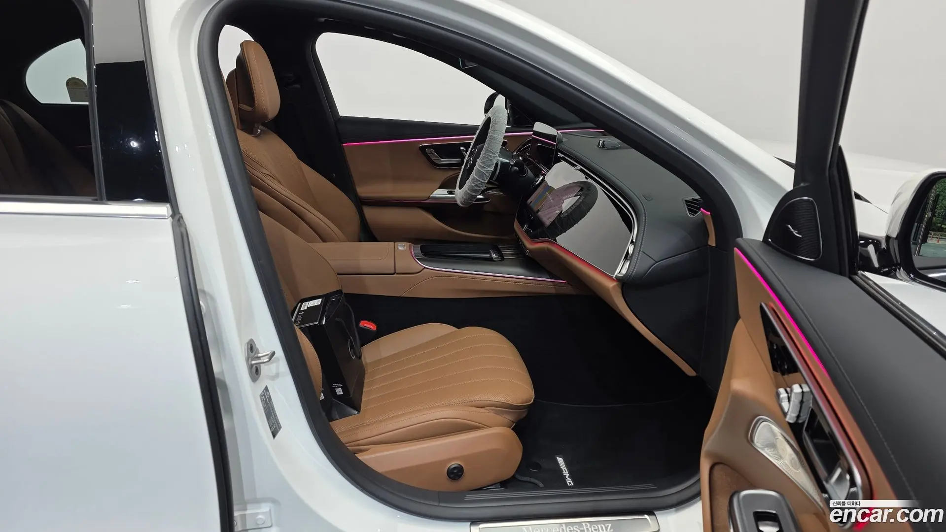 Mercedes-Benz E-Class E300 4MATIC AMG Line 2023