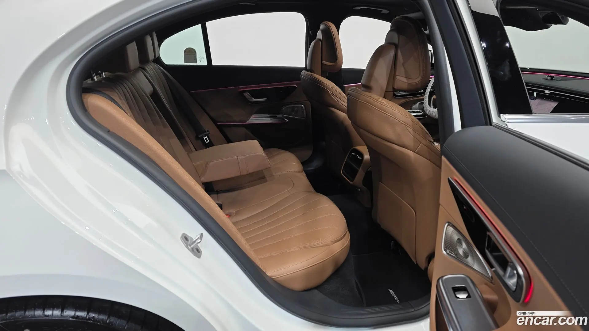Mercedes-Benz E-Class E300 4MATIC AMG Line 2023