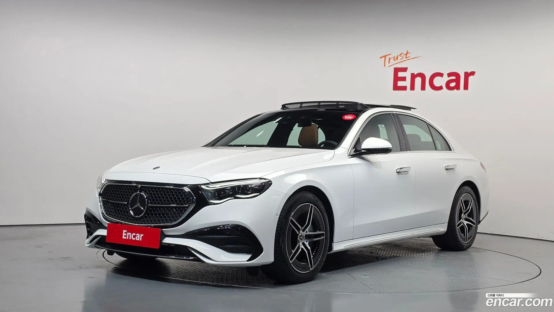 Mercedes-Benz E-Class E300 4MATIC AMG Line 2023