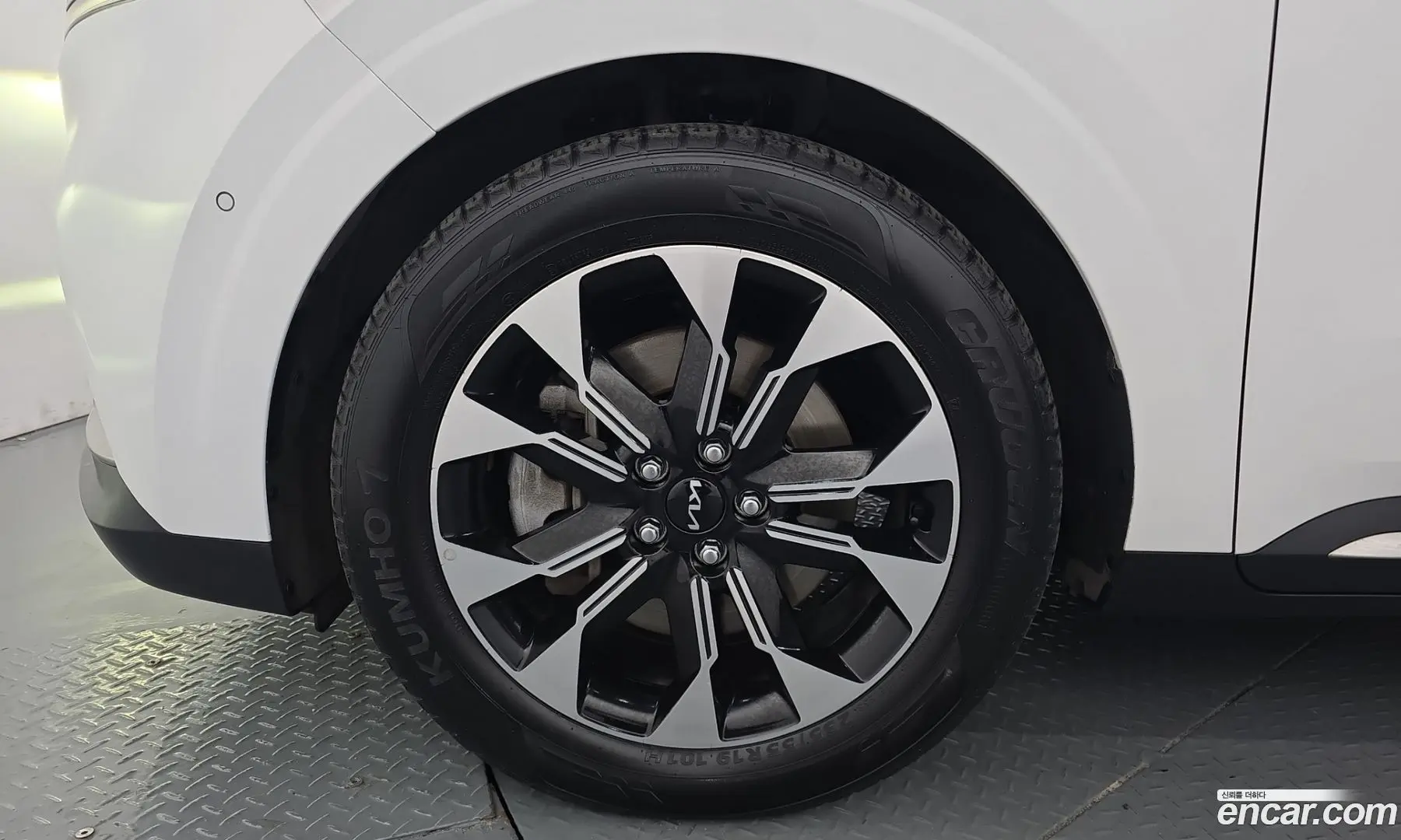 Kia Canival Diesel 9-Seater Signature