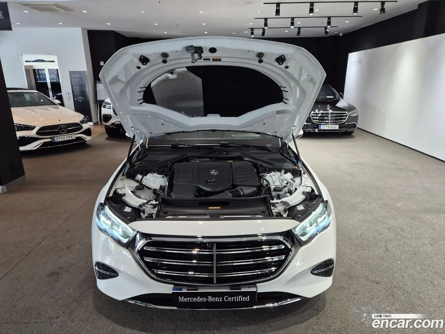 Mercedes-Benz E-Class E200 Exclusive